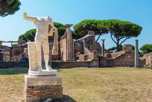 Ancient statue in Ostia